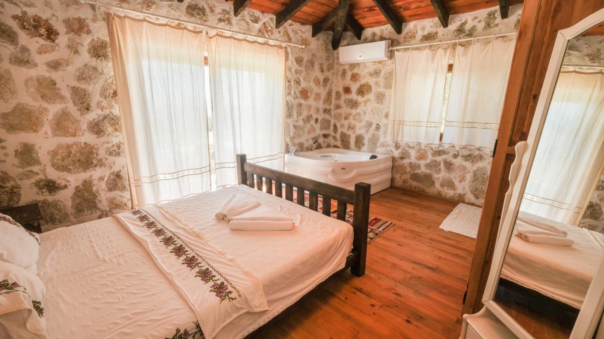 Likya House - Deniz Ve Doga Manzarali, Havuzlu Villa Patara Exterior photo